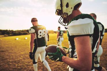 What Is In Football Player's Fanny Packs? Hand Warmers Explained